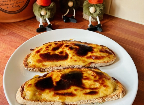 Bonfire Night Welsh Rarebit