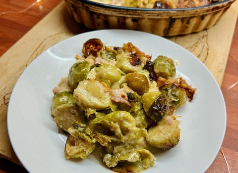 Cheesy Brussels Sprouts Gratin