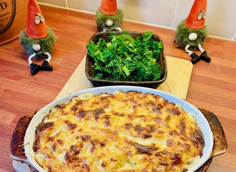 Leek and Pancetta Macaroni Cheese with Buttery Seasoned Kale